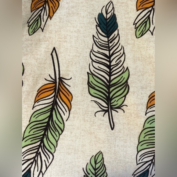 LuLaRoe TC2 Feathers Leggings • Unicorn Collection • Native Tribal •Adult 18-26+ - Picture 2 of 16